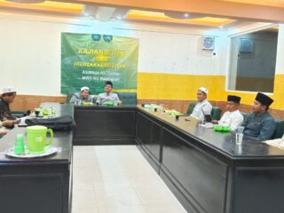 Kajian Bulanan, Aswaja NU Center MWCNU Palengaan Kaji Kitab Karangan KH Hasyim Asy'ari