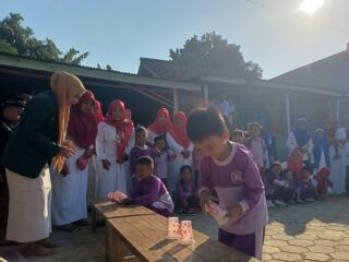 Peringati HUT ke-79 RI, PR IPNU-IPPNU dan GP Ansor Palengaan Daja Gelar Sejumlah Perlombaan