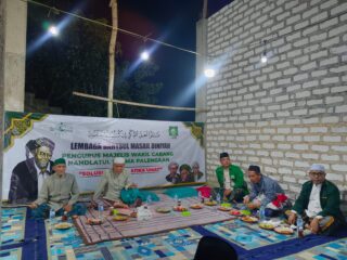 Bahtsul Masail NU Palengaan Haramkan Buang Sampah di Sungai