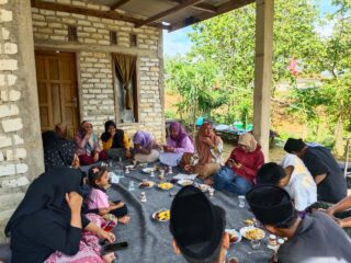 ‎Tingkatkan Ukhuwah Islamiyah, PR IPNU IPPNU Banyupelle Pamekasan Adakan Istigasah