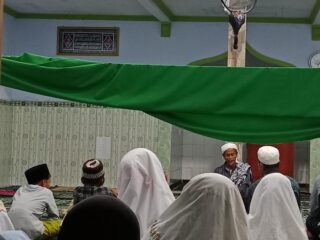 Perkuat Tali Silahturahmi, MD Darun Nikmah Banyupelle Pamekasan Gelar Istigasah