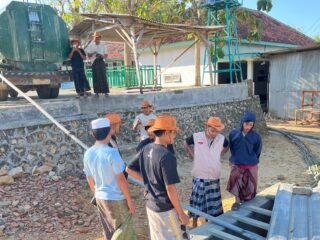 Media NU Palengaan Salurkan Bantuan Air Bersih ke Sejumlah Pesantren