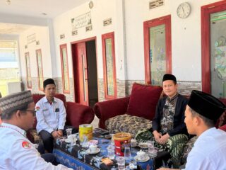 Ketua MWCNU Palengaan Terima Silaturahmi Penyuluh Agama KUA Bahas Isu Lingkungan